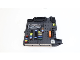 Блок предохранителей  8688264, 8688264   Volvo V70    