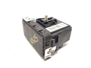 Блок управления 8889040624, 31652494 Lynk & co 01