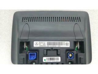 Радио/ проигрыватель CD/DVD / навигация