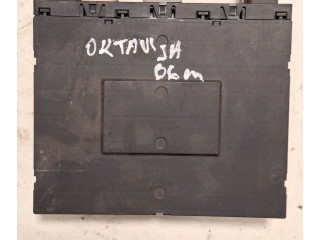 Блок комфорта 28022870, 3C0937049E Skoda Octavia Mk2 (1Z)