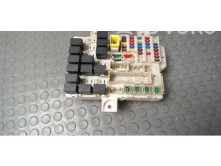 Блок предохранителей MN108319, NICHTZUTREFFEND Mitsubishi Colt