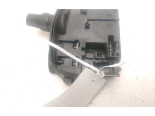 Ручка стеклоочистителей 8201590631 Renault Clio III