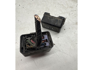 Pojistková skříňka 0568002920, MR301971 Mitsubishi Pajero 2003