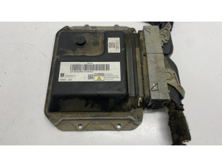 Блок управления двигателя 55596528   Opel Meriva B