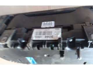 Přístrojová deska Volkswagen Transporter - Caravelle T5 2012 7E0920860E