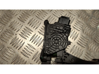 Педаль акселератора