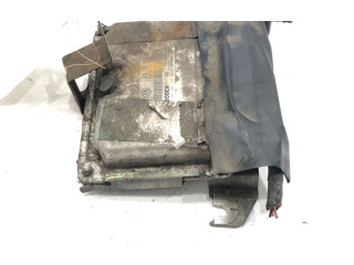 Pojistková skříňka Блок управления двигателем ECU 0261207231 Seat Cordoba (6K) 1994