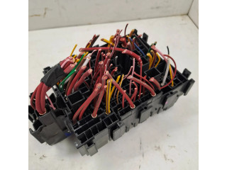 Блок предохранителей 252367589R Dacia Sandero