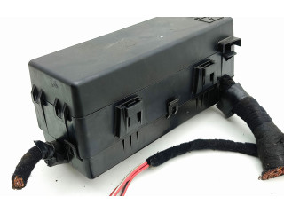 Блок предохранителей 7271381830 Maserati Ghibli