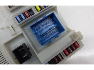 Блок предохранителей BG9T14C256GA, 31314116AA   Volvo S60    