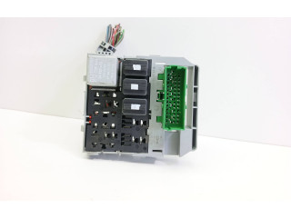 Блок предохранителей 93363150   Opel Meriva A    