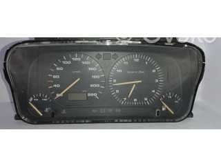 Панель приборов 87001262, 89652469   Volkswagen Golf III       