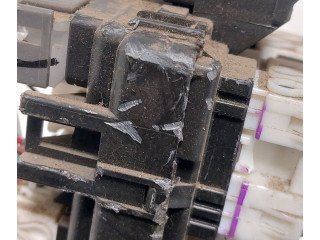 Pojistková skříňka MB183865, 0528D Mitsubishi Pajero 2000