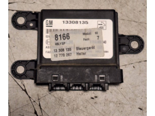 Блок предохранителей  13308135, 12770267   Opel Insignia A    