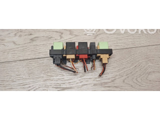 Блок предохранителей 7n0937503a   Skoda Yeti (5L)    