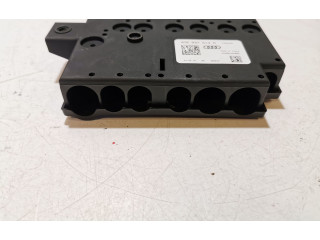 Pojistková skříňka 4M0937513A Audi Q7 4M 2017