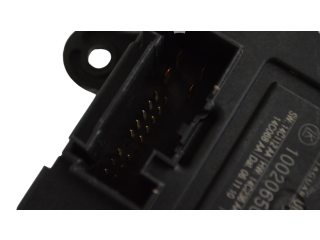 Блок управления дверью Jaguar XJ X351 2009-2019 года BH4214D620AA