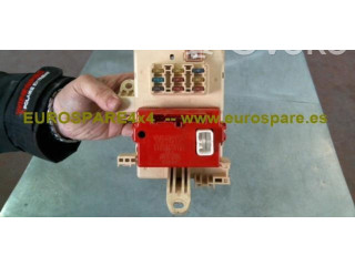 Pojistková skříňka 82641-60060 Toyota Hilux (AN10, AN20, AN30) 2001