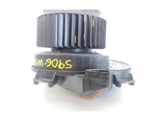 Вентилятор печки    A2469061601, A2229060303   Mercedes-Benz GLA W156