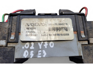 Блок предохранителей 8676284, 8645716 Volvo V70