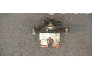 Замок багажника Skoda Octavia Mk1 (1U) 1996 - 2004 года