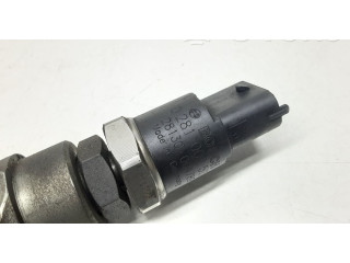 Топливная рампа 0281002527, 8658252   Volvo V70  