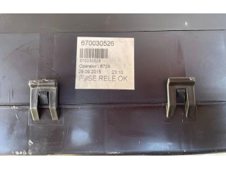 Блок предохранителей 670030526 Maserati Ghibli