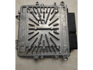 Блок управления двигателя 31272462, 1039S18372 Volvo V70