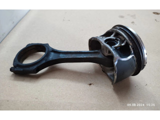 Píst Mercedes-Benz C W205 M274,920