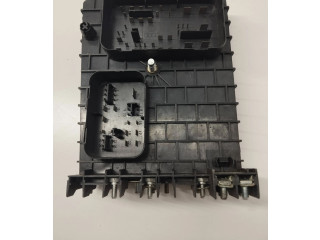 Блок предохранителей  1K0937124D   Volkswagen Touran I    