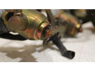 Форсунка 17522AA572, 17523AA452    Subaru Forester SF   