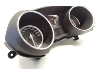Панель приборов 0050528273 Alfa Romeo Giulietta