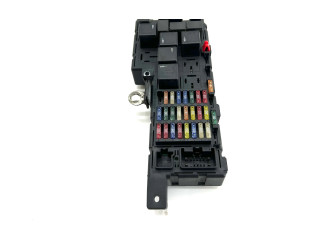 Блок предохранителей 8678449, 518785100 Volvo XC90