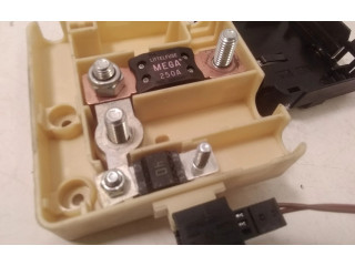 Блок предохранителей 8387547   BMW Z4 E85 E86    