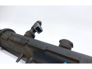 Топливная рампа 8200166875, 8200001963 Renault Clio II