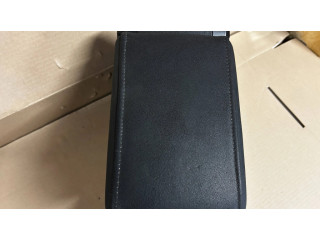 Другая центральная деталь консоли (туннеля)