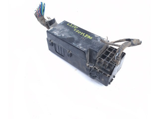 Блок предохранителей PR06900000, PR869-00000 Mitsubishi L200