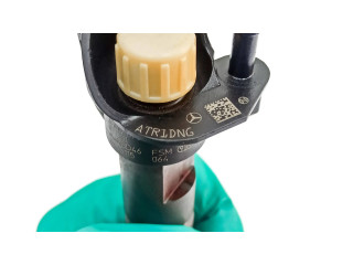 Vstřikovač A6420701387, 071201 Mercedes-Benz R W251 pro naftový motor 3.0 642950 642950