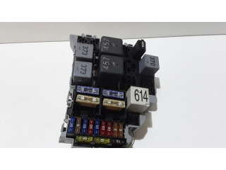   Pojistková skříňka 7L0937503D, 7L0937559   Audi Q7 4L 2008