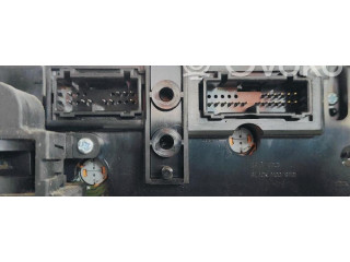 Блок управления кондиционера воздуха / климата/ печки (в салоне)    Volvo V70
