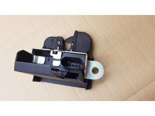 Замок задней крышки