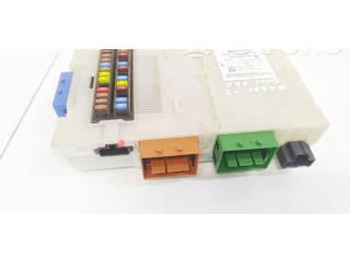 Блок предохранителей  30765624, 7G9T-14C256-FA   Volvo V70    