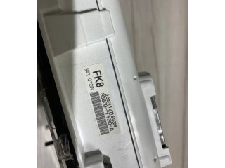 Přístrojová deska  Toyota Hilux VIII 2021 83800ff5801  