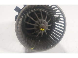 Вентилятор печки    8K1820021C, 8K1820021   Audi Q5 SQ5