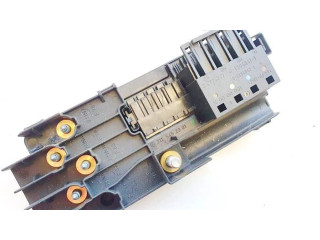 Блок предохранителей  2115452301   Mercedes-Benz E W211    