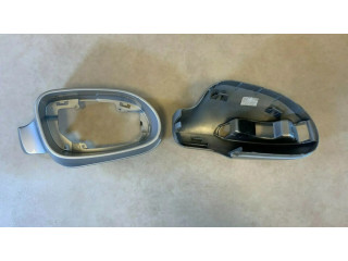 Пластиковая отделка зеркала