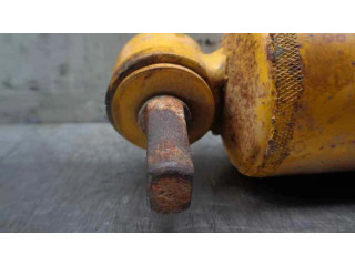 Задний амортизатор с пружиной      