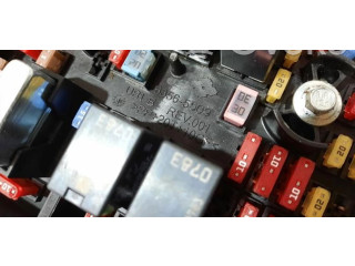 Блок предохранителей  68236670AE   Jeep Cherokee    