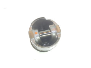 Поршень с шатуном 224DTD LR022444 Land Rover Discovery Sport для дизельного двигателя 2.2