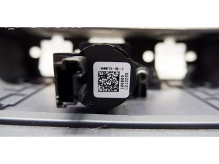 Другая деталь салона